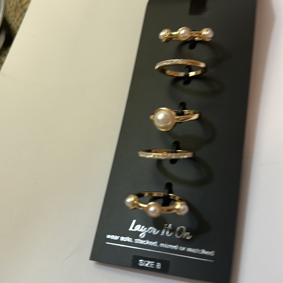 New: INC ring - Picture 2 of 3